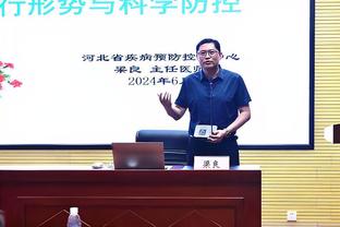 维尼修斯谈姆巴佩：签约球员的事情你们应该去问主席